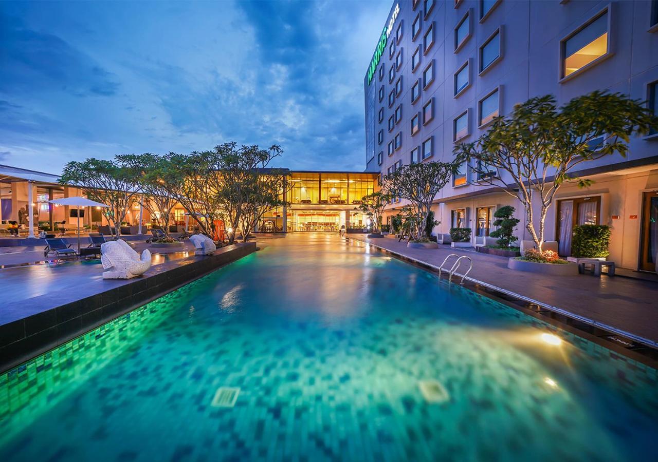 Harris Hotel Sentul City Bogor Ngoại thất bức ảnh