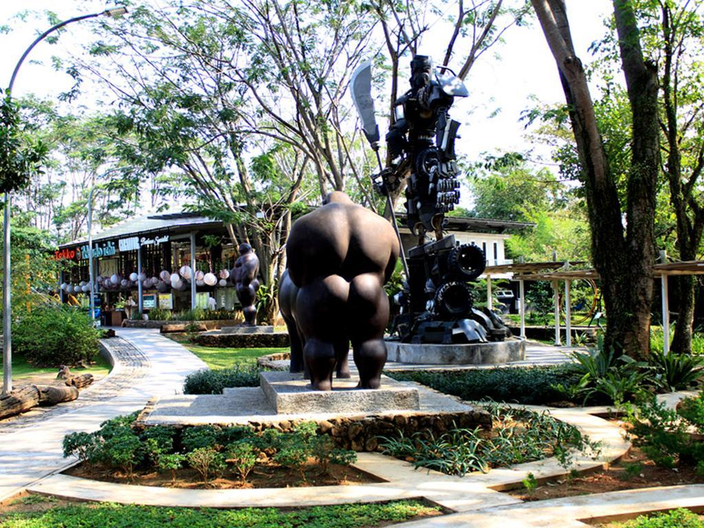 Harris Hotel Sentul City Bogor Ngoại thất bức ảnh