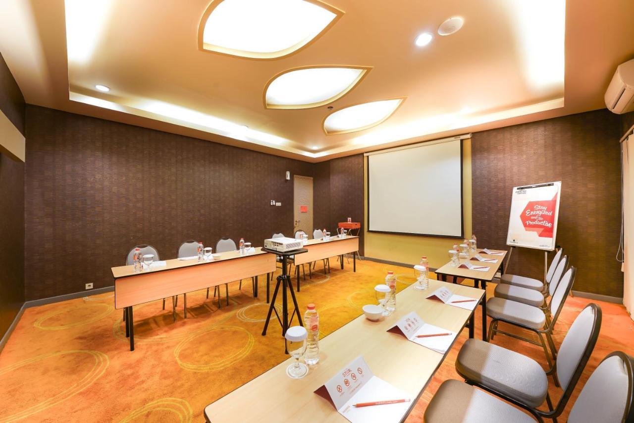 Harris Hotel Sentul City Bogor Ngoại thất bức ảnh